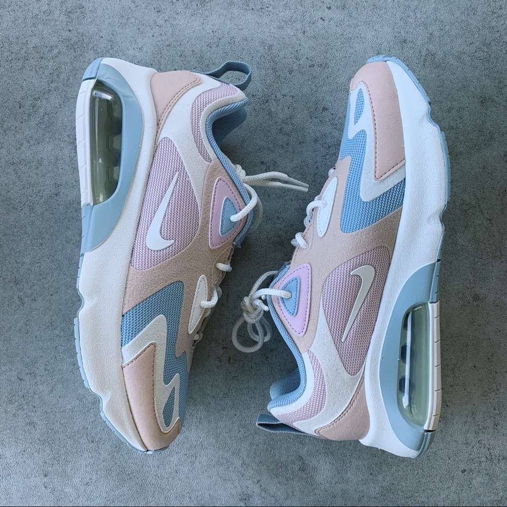 Nike Air Max 200 Barely Rose - Picture 6 of 9